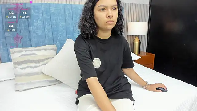 pretty sunlight  online show from November 2025 01:31:02 AM