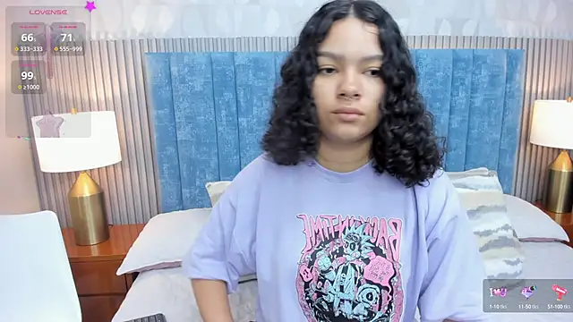 pretty sunlight  online show from October 2025 01:37:02 AM