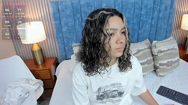 pretty sunlight  online show from February 2026 01:29:01 AM