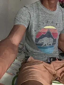 Johnras121 online show from April 2026 12:50:01 AM