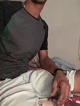 Johnras121 online show from March 2026 02:33:02 AM