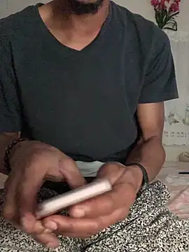 Johnras121 online show from March 2026 01:10:01 AM