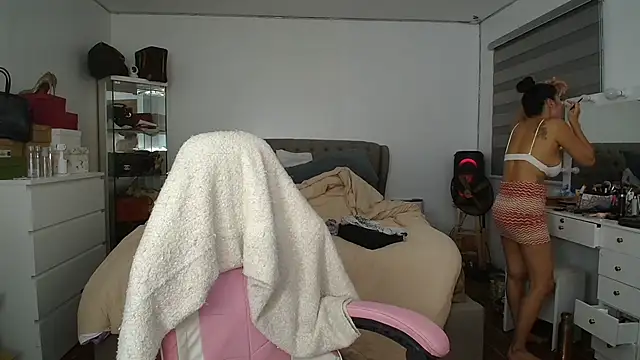 Snapshot of aya_saki chatting on October 2025 09:54:01 AM aya saki online show from October 2025 09:54:01 AM