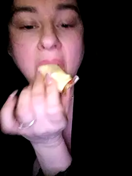 Snapshot of YuliannaFox chatting on March 2025 10:37:02 PM YuliannaFox online show from March 2025 10:37:02 PM