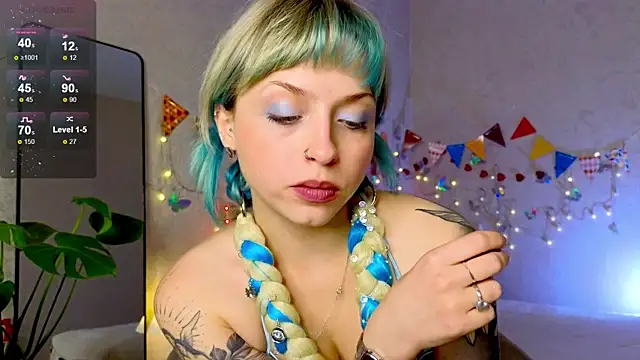 lavenderluxe online show from October 2025 02:05:01 PM