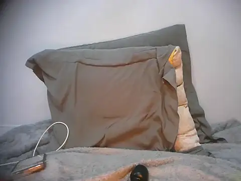 TheSweetBerry online show from February 2026 05:08:01 AM