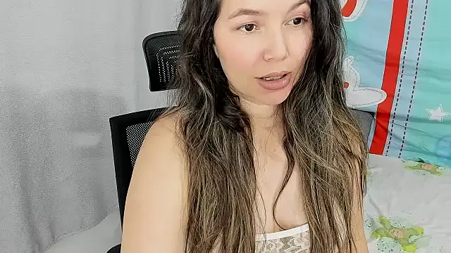 madisson smalltits online show from November 2025 02:48:02 AM