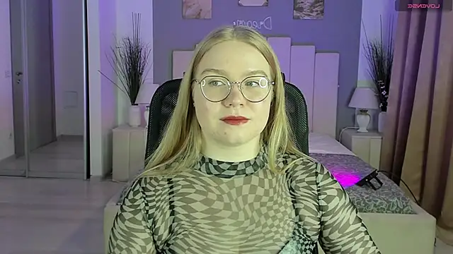 Snapshot of marydoji chatting on January 2025 05:55:01 PM marydoji online show from January 2025 05:55:01 PM