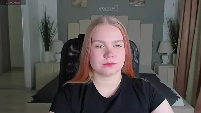 Snapshot of marydoji chatting on January 2025 06:27:01 PM marydoji online show from January 2025 06:27:01 PM