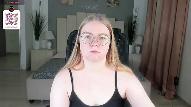 Snapshot of marydoji chatting on February 2025 05:31:01 AM marydoji online show from February 2025 05:31:01 AM