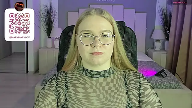 Snapshot of marydoji chatting on January 2025 12:11:01 AM marydoji online show from January 2025 12:11:01 AM