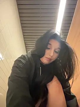 Tisha Busty online show from April 2026 01:23:02 PM