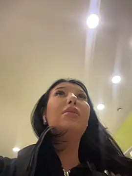 Tisha Busty online show from April 2026 02:54:01 PM