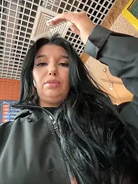 Tisha Busty online show from October 2025 11:18:01 AM