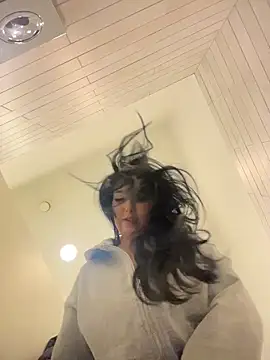 Tisha Busty online show from March 2026 01:47:01 PM