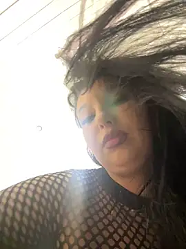 Tisha Busty online show from February 2025 01:22:01 PM