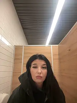 Tisha Busty online show from November 2025 12:31:01 PM