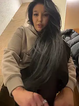Tisha Busty online show from January 2025 05:28:02 PM