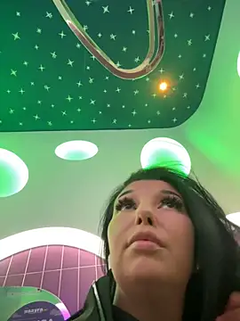 Tisha Busty online show from November 2025 01:10:02 PM