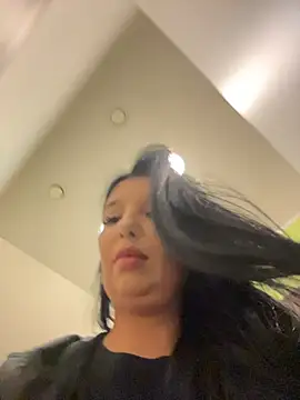 Tisha Busty online show from May 2026 01:49:01 PM