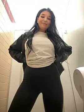 Tisha Busty online show from September 2025 04:14:01 PM