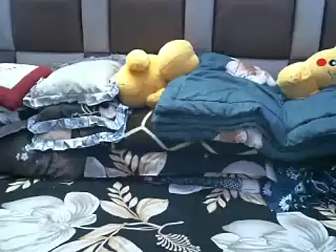 Tiny lusty online show from December 2024 06:16:02 PM