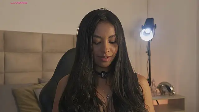 Snapshot of emma_brooks1 chatting on November 2025 08:08:01 PM emma brooks1 online show from November 2025 08:08:01 PM