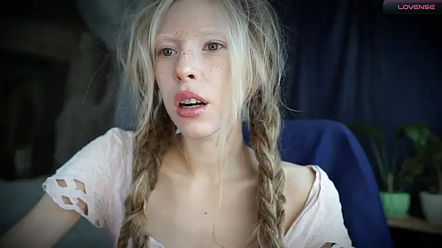 Phantom thread  online show from October 2025 08:49:02 AM