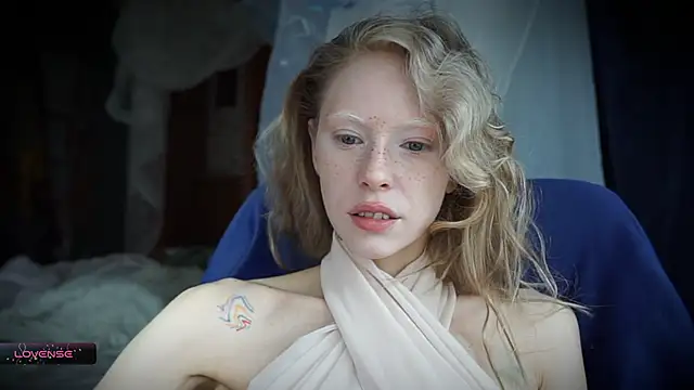 Phantom thread  online show from October 2025 10:06:02 AM
