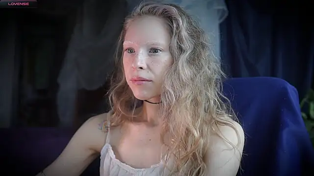  Phantom thread  online show from April 2026 11:23:02 AM