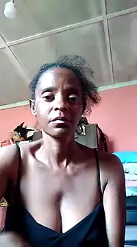 Snapshot of sweets_80 chatting on March 2025 01:00:01 PM sweets 80 online show from March 2025 01:00:01 PM