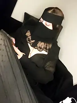 Snapshot of -Arab_milf- chatting on October 2025 06:20:01 PM -Arab milf- online show from October 2025 06:20:01 PM