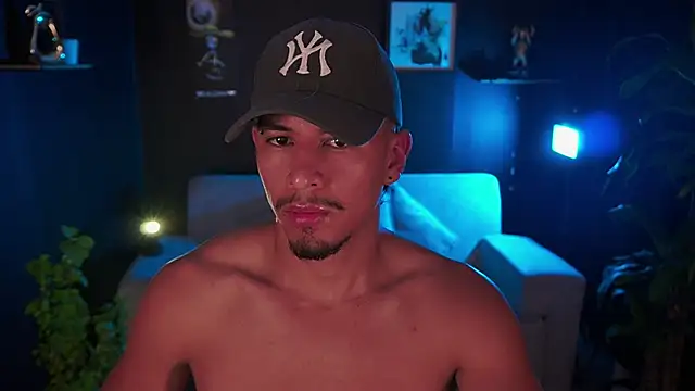 Aaronfox x online show from November 2025 10:35:01 PM