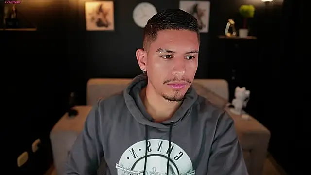 Aaronfox x online show from November 2025 09:09:02 AM