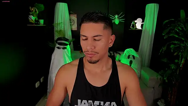 Aaronfox x online show from October 2025 01:34:01 PM