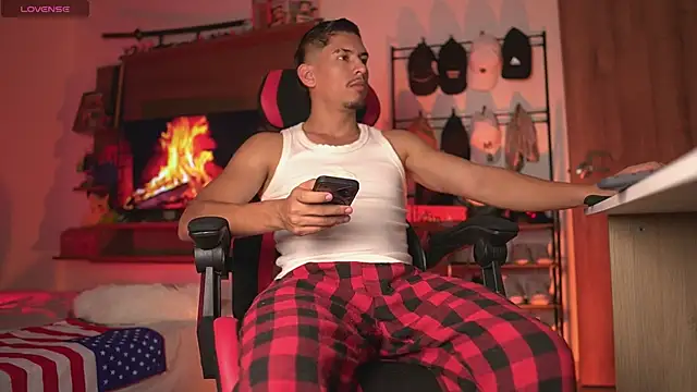 Aaronfox x online show from July 2026 10:25:02 PM