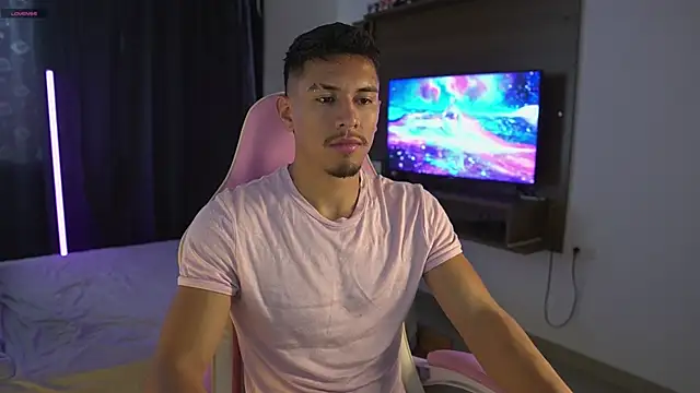 Aaronfox x online show from May 2026 08:00:02 PM