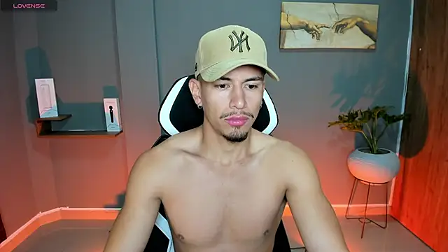 Aaronfox x online show from March 2026 09:53:02 AM