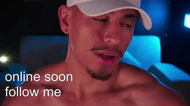 Aaronfox x online show from March 2026 11:32:01 PM