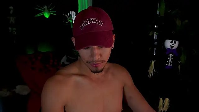 Aaronfox x online show from October 2025 12:24:02 PM