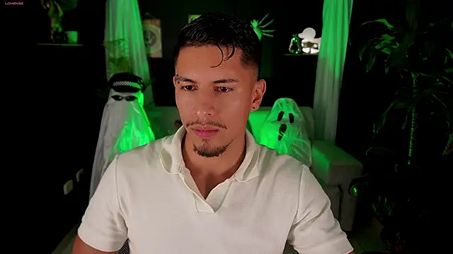 Aaronfox x online show from October 2025 02:23:02 AM