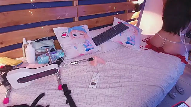 brigiitte rohan online show from October 2025 04:12:02 AM