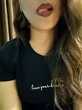 Snapshot of MIss-Naina chatting on February 2025 10:20:02 AM MIss-Naina online show from February 2025 10:20:02 AM