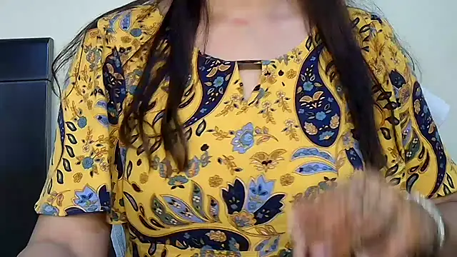 Snapshot of MIss-Naina chatting on October 2025 08:15:01 AM MIss-Naina online show from October 2025 08:15:01 AM