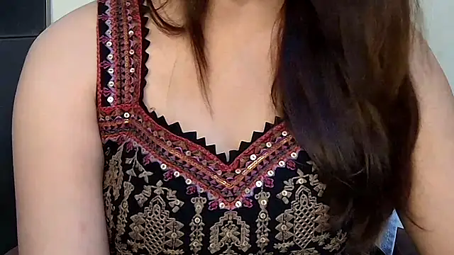 MIss-Naina online show from October 2025 07:29:02 AM