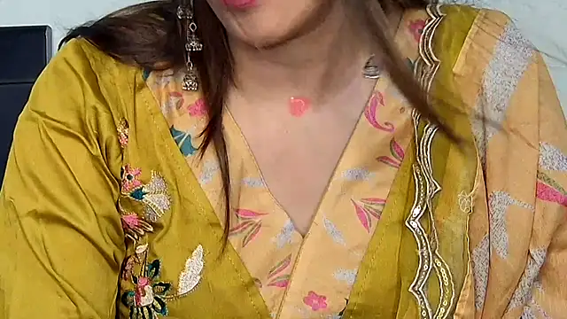 MIss-Naina online show from October 2025 08:24:02 AM