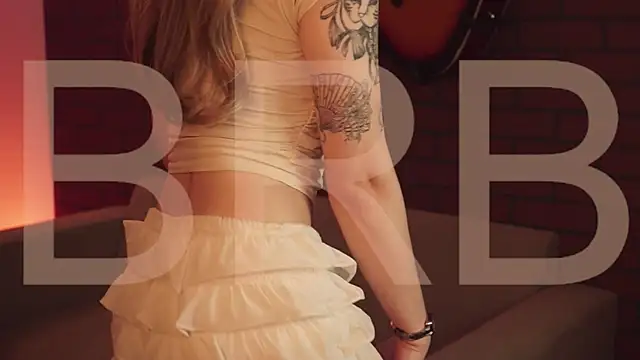 EllieCutes online show from April 2026 08:21:02 AM