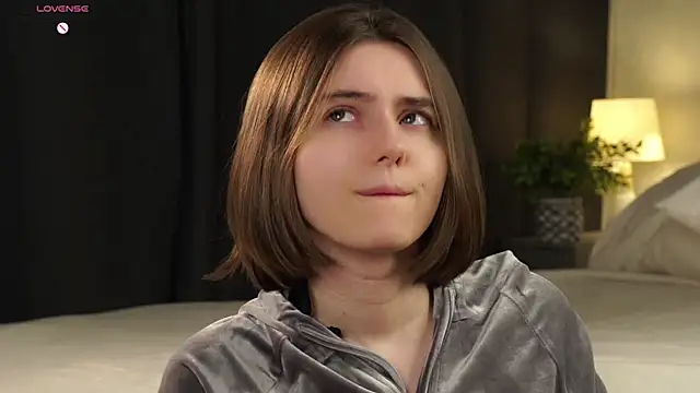 MeghanElson online show from March 2026 02:04:01 PM