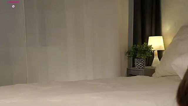 MeghanElson online show from April 2026 01:01:02 PM