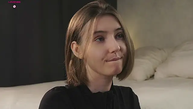 MeghanElson online show from April 2026 12:43:01 PM